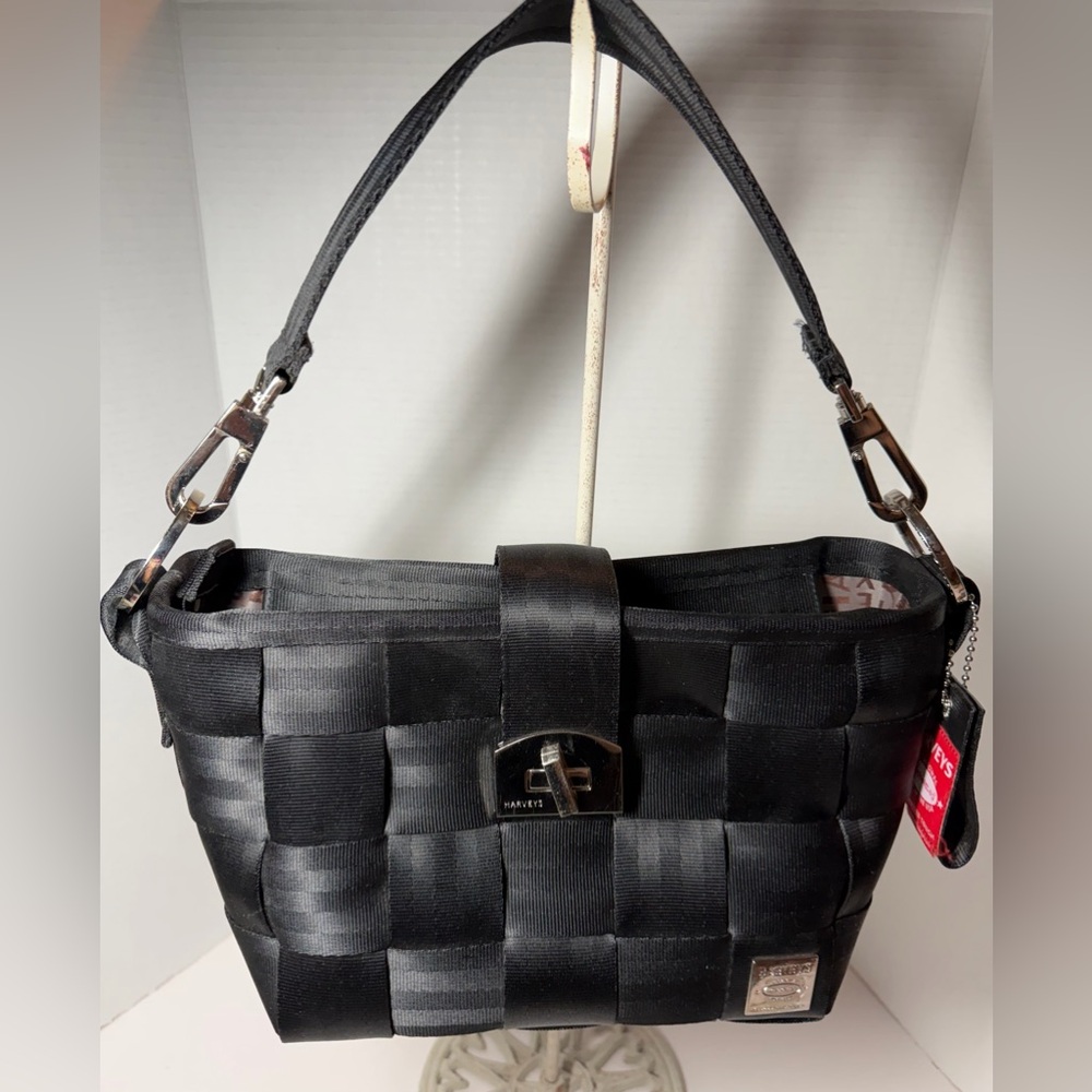 Harveys Carriage Ring Hobo Classic